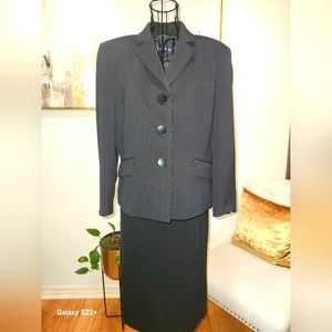 Evan Picone Suit Petite Size M
